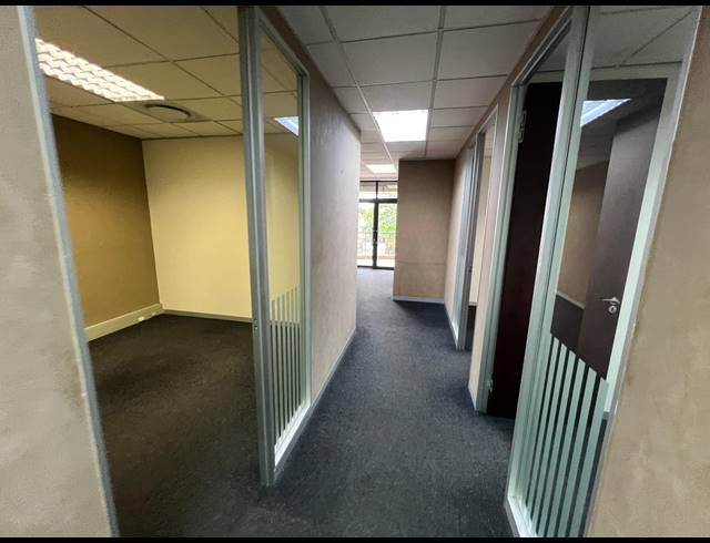 120M² OFFICE FOR SALE IN UMHLANGA RIDGE